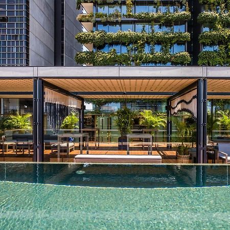 The Old Clare By Ode Hotels Sydney Buitenkant foto The pool at the hotel