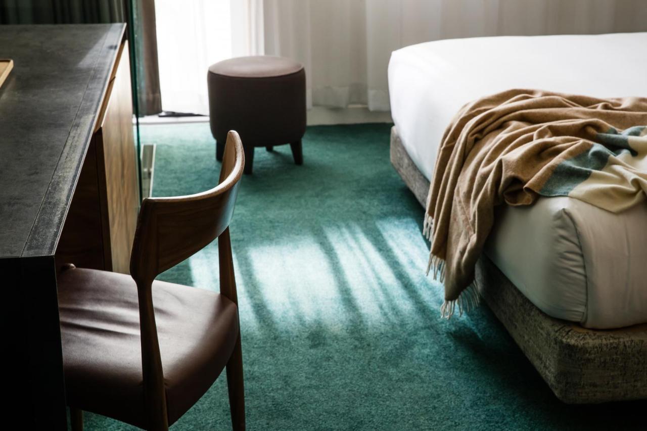 The Old Clare By Ode Hotels Sydney Buitenkant foto A room at the Hotel