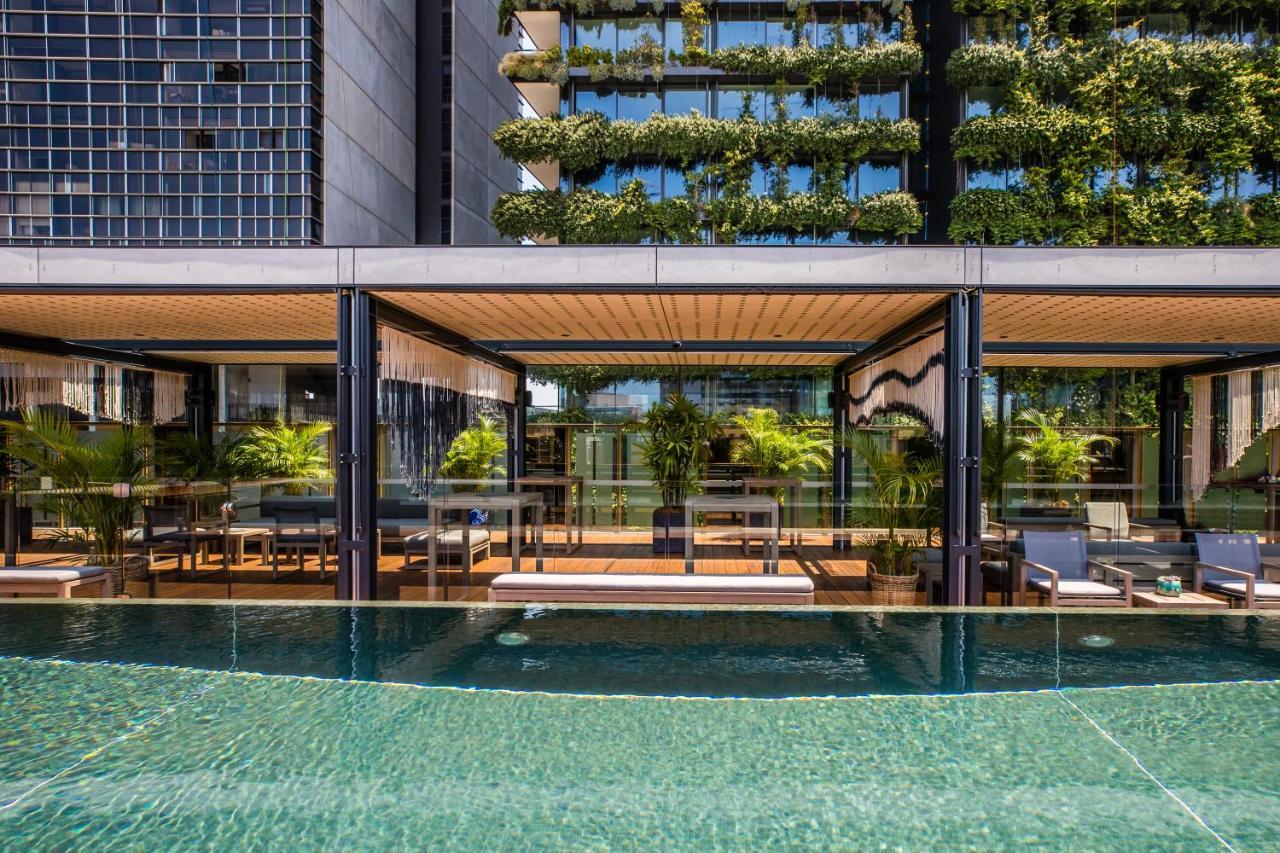 The Old Clare By Ode Hotels Sydney Buitenkant foto The pool at the hotel